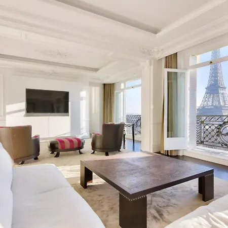3br Eiffel View