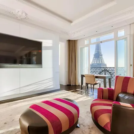 3br Eiffel View * باريس