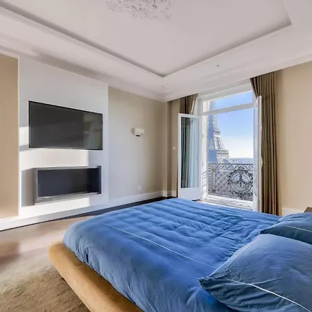 Apartment 3br Eiffel View Paris